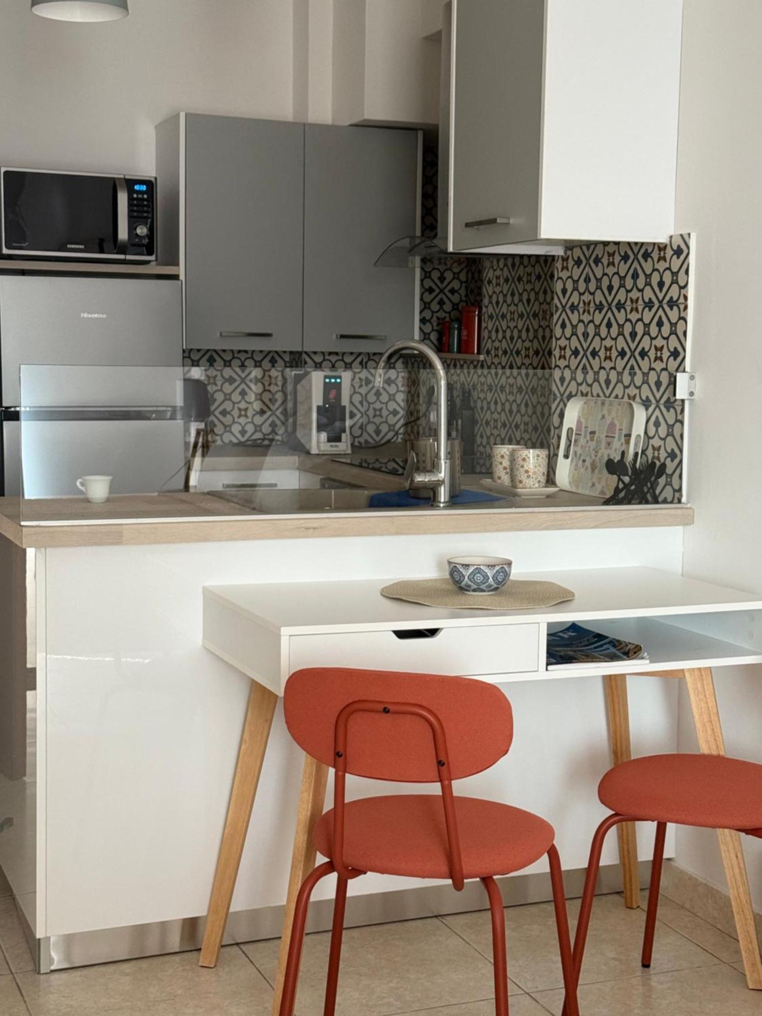 Seaside Apartment Σαλαμίνα Εξωτερικό φωτογραφία